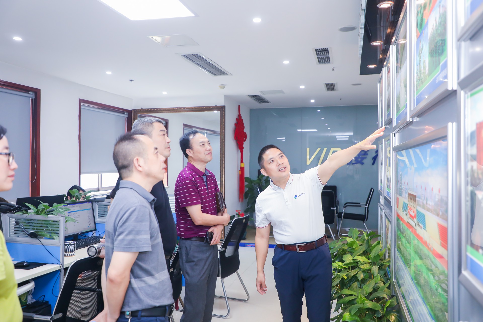 广安市市场监督管理局领导一行 赴星瑞集团旗下四川紫云之光科技有限公司考察(图8)