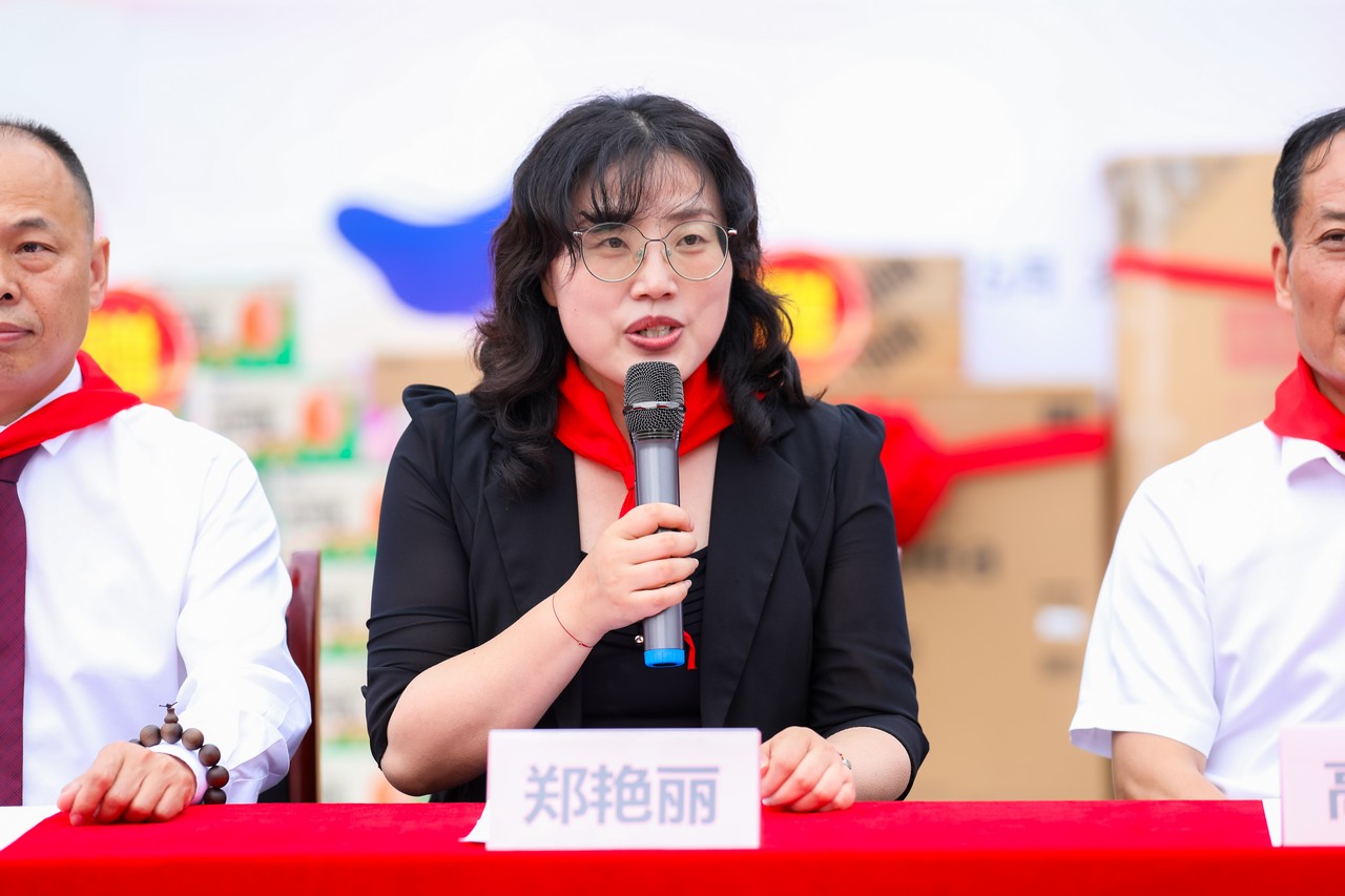 嘉护成长·同心向阳—— 星瑞集团携手上海嘉香助力红安县方西河中学(图8)