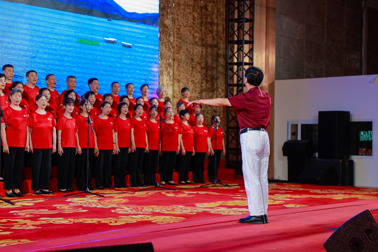 赤心永驻 声颂华章——银河8366cc庆祝中国共产党成立104周年主题歌咏比赛在蓉成功举行(图11)